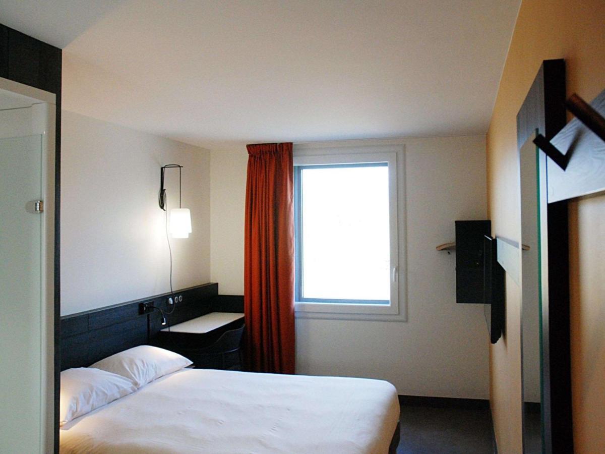 Ibis Budget Annecy Sud-Poisy Hotel Exterior foto